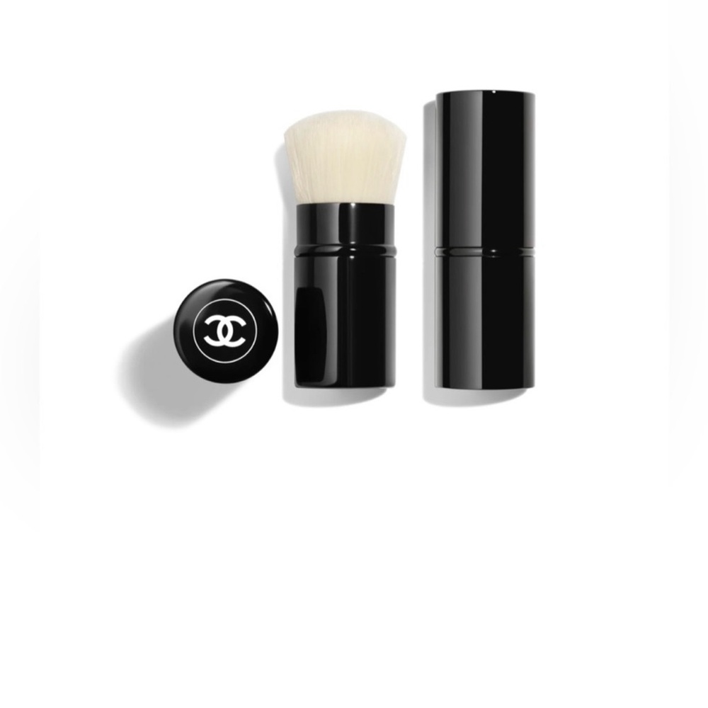CHANEL Retractable Kabuki Brush N°108